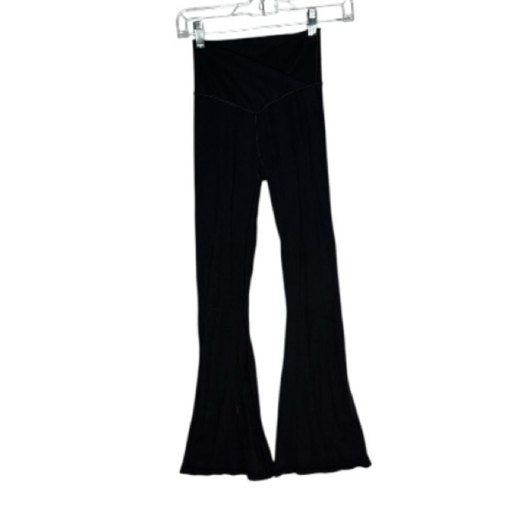 Aerie Offline Real Me High Rise Flare Leg Black Leggings. Size Small.